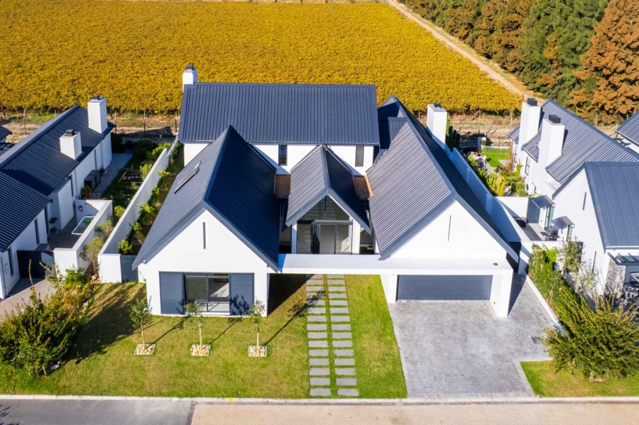5 Bedroom Property for Sale in Val De Vie Estate Western Cape